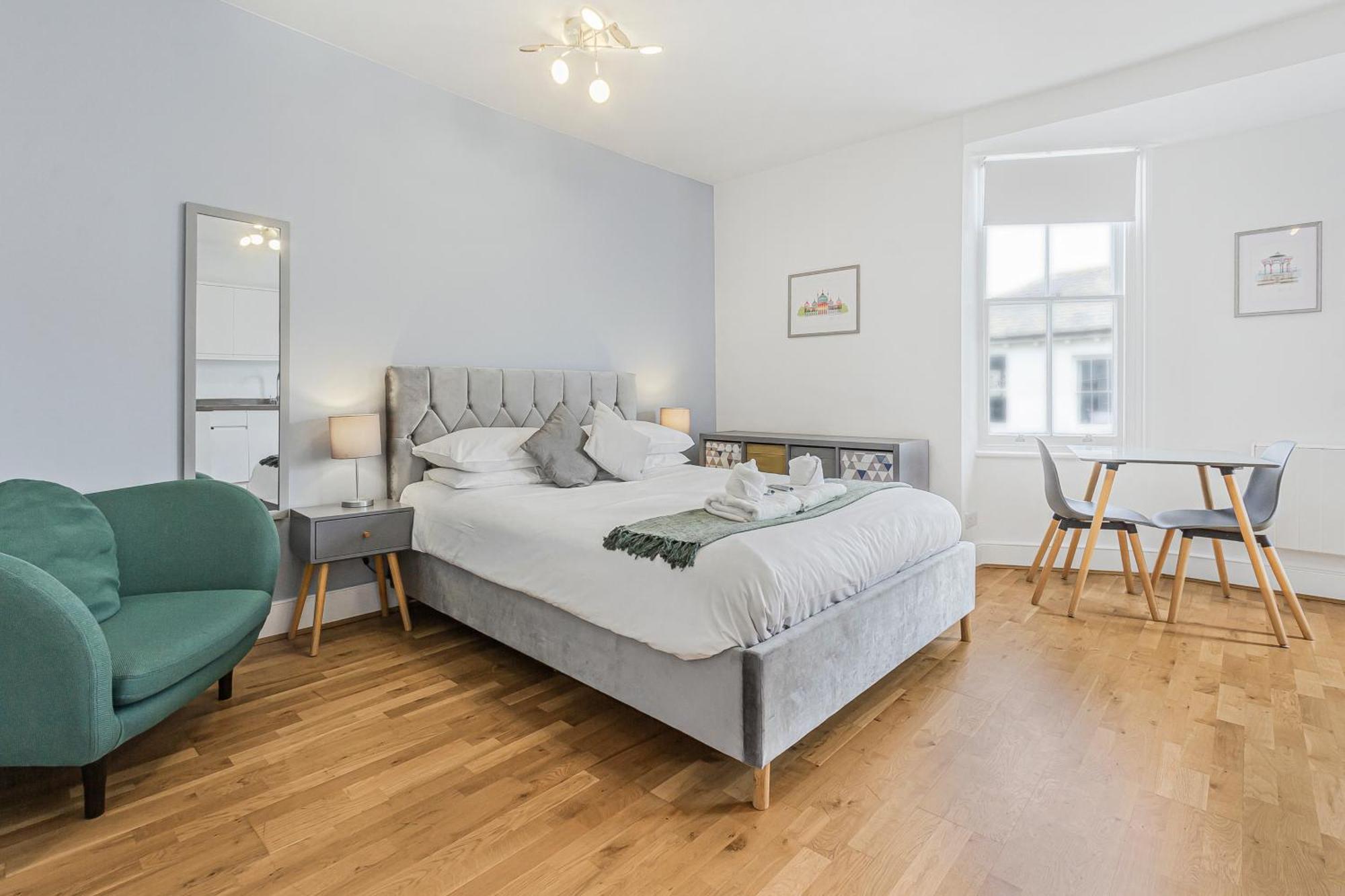 Cosy Studio Flat Moments From The Beach, Kemptown Brighton Exterior photo