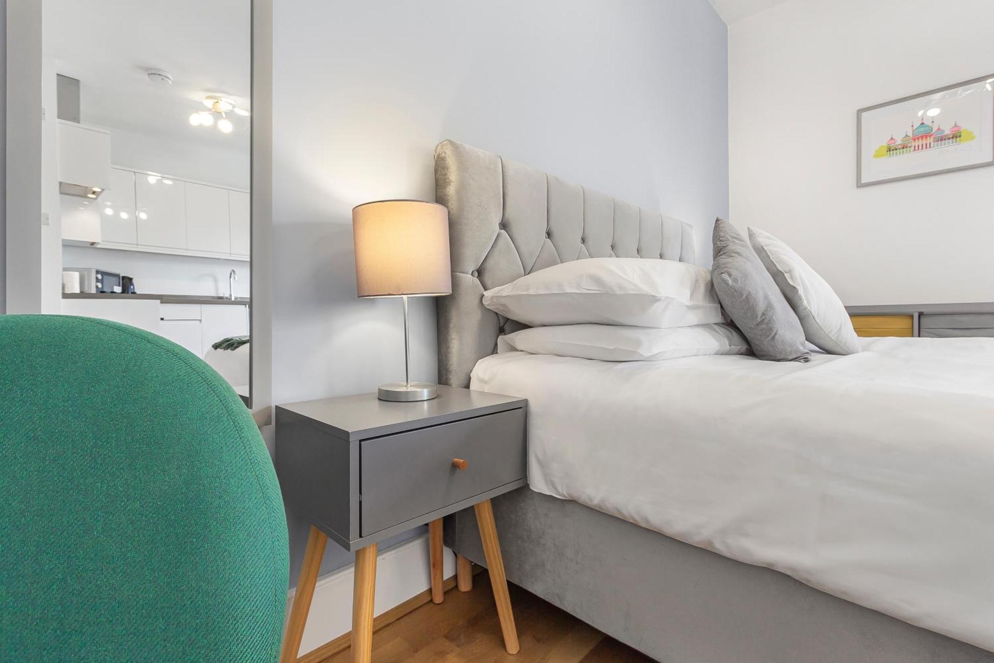 Cosy Studio Flat Moments From The Beach, Kemptown Brighton Exterior photo